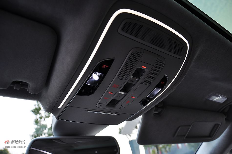 全新奥迪A8L内饰