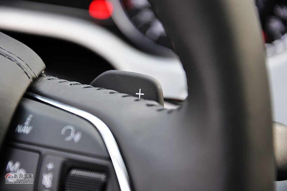 全新奥迪A8L内饰