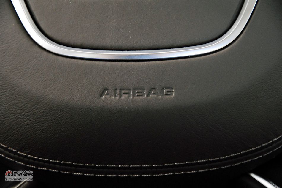 2011款奥迪A8L到店高清实拍