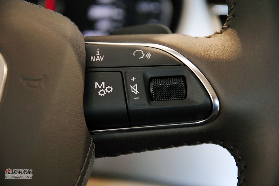 2011款奥迪A8L到店高清实拍