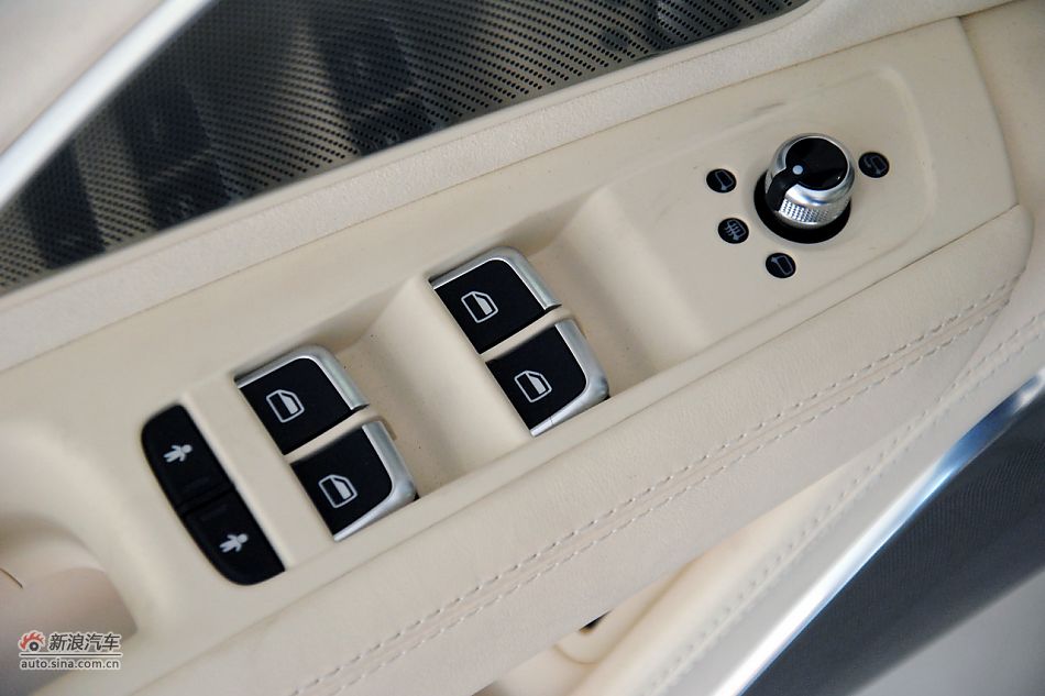 2011款奥迪A8L到店高清实拍