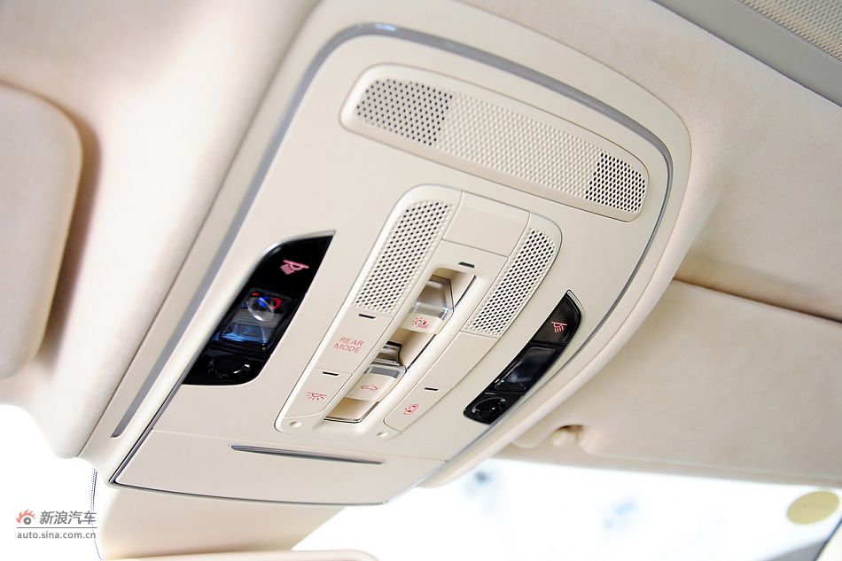 2011款奥迪A8L到店高清实拍