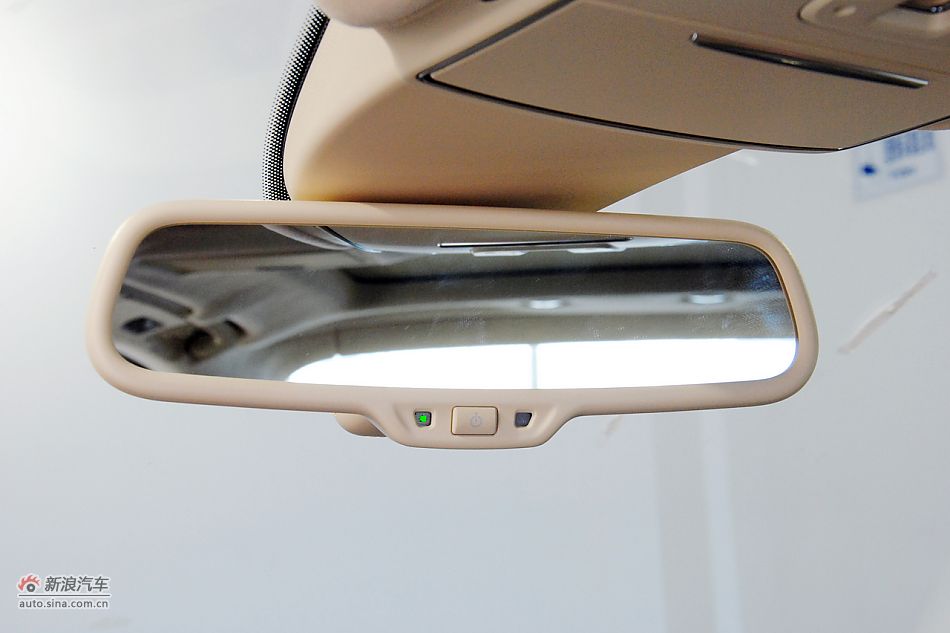 2011款奥迪A8L到店高清实拍