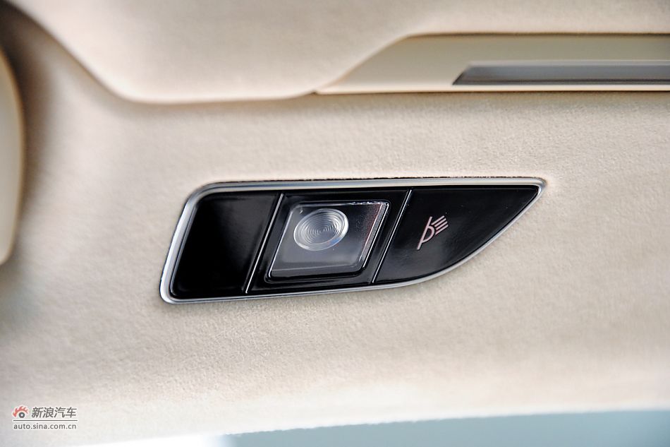 2011款奥迪A8L到店高清实拍