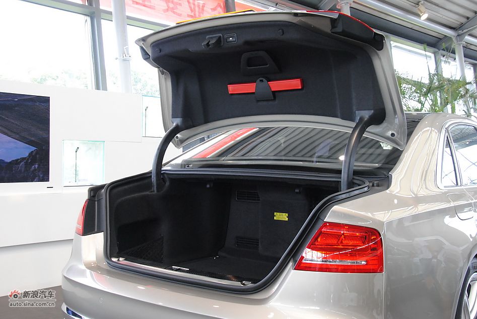 2011款奥迪A8L 6.3L FST W12