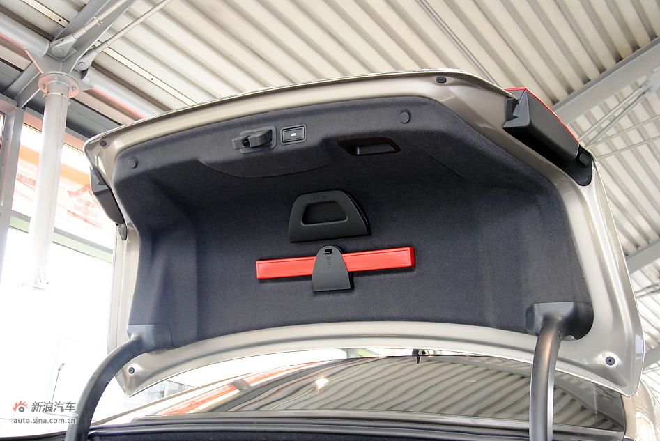 2011款奥迪A8L 6.3L FST W12