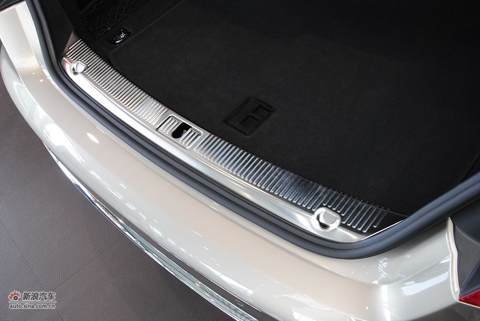 2011款奥迪A8L 6.3L FST W12