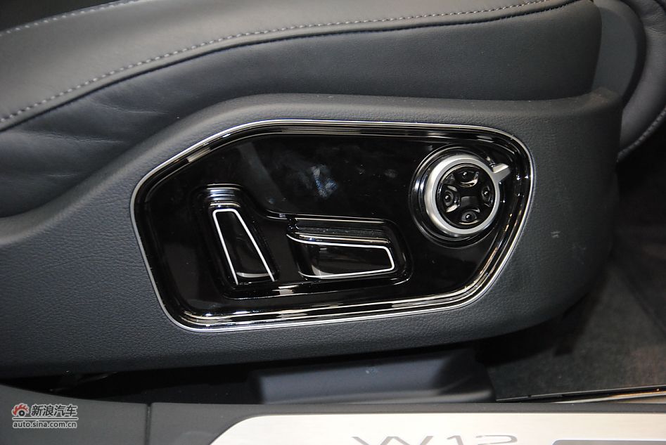 2011款奥迪A8L 6.3L FST W12