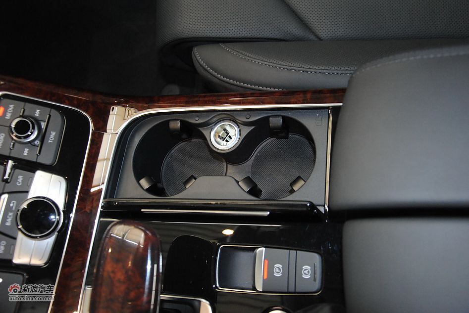 2011款奥迪A8L 6.3L FST W12