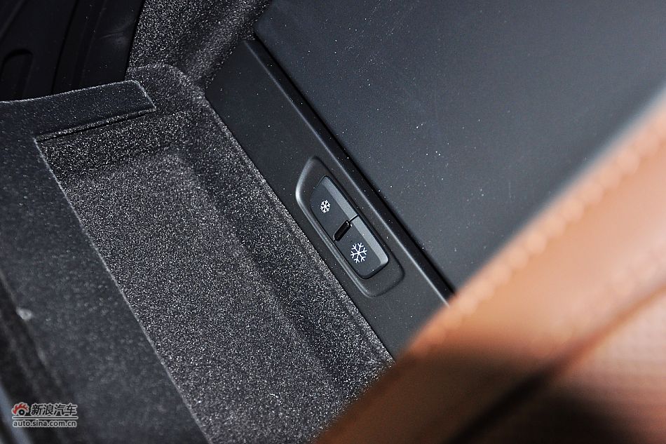 全新奥迪A8L内饰