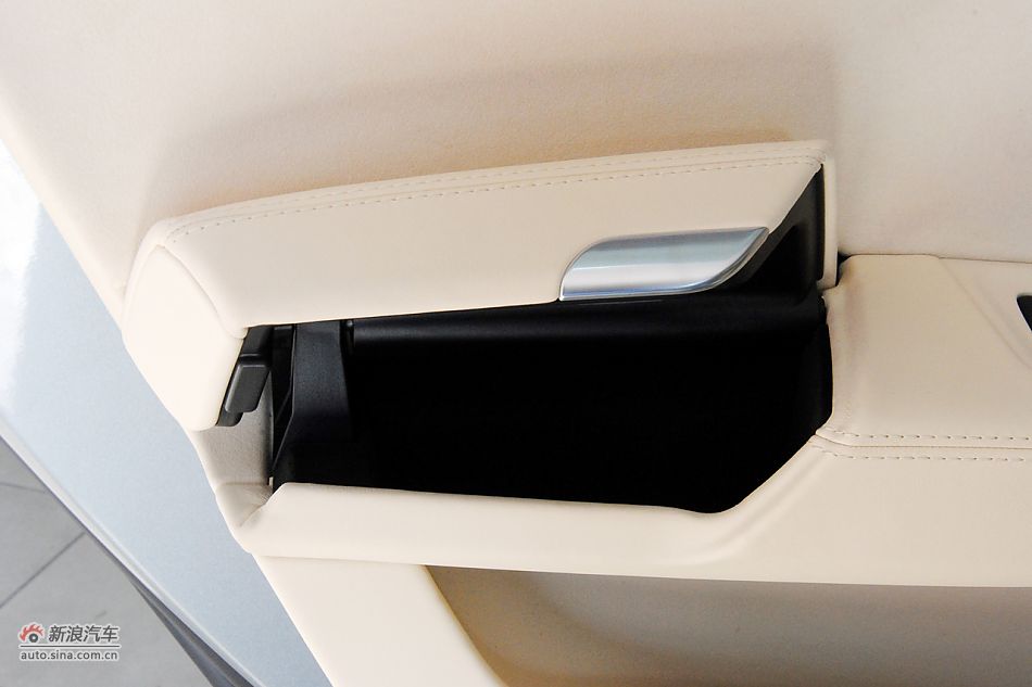 2011款奥迪A8L到店高清实拍