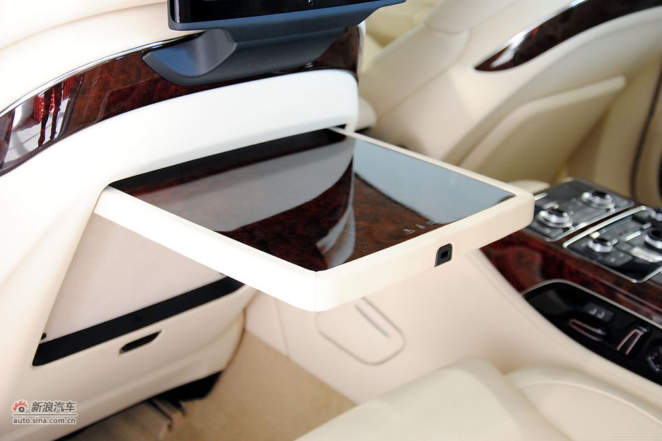 2011款奥迪A8L到店高清实拍