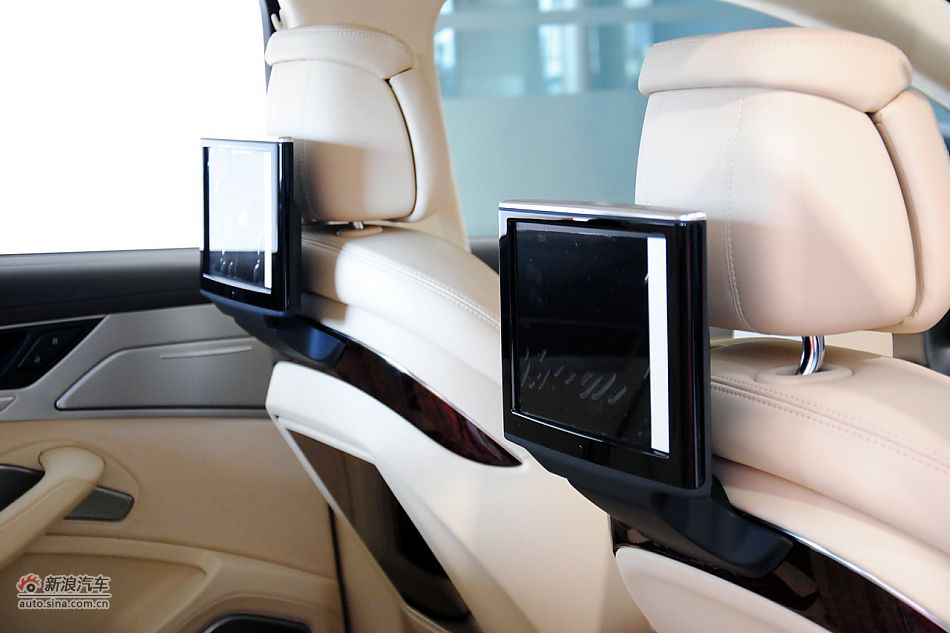 2011款奥迪A8L到店高清实拍