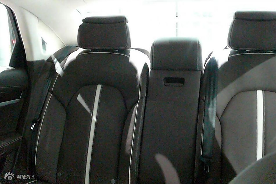 全新奥迪A8 4.2FSI quattro内饰实拍图