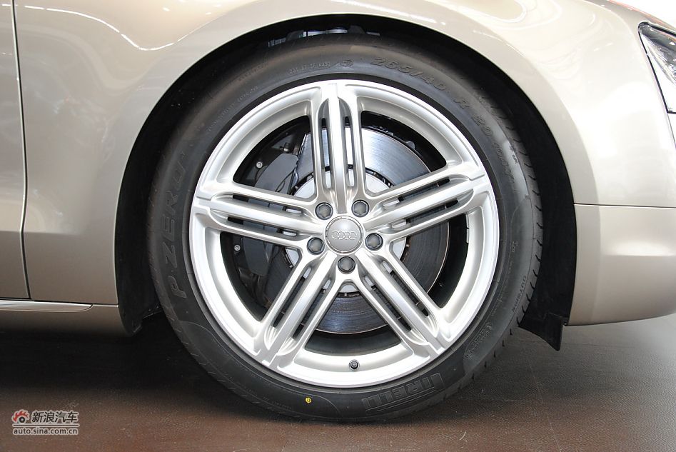 2011款奥迪A8L 6.3L FST W12