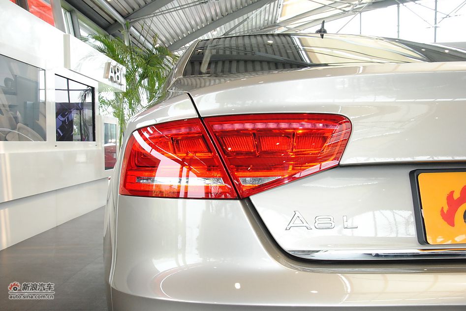 2011款奥迪A8L 6.3L FST W12