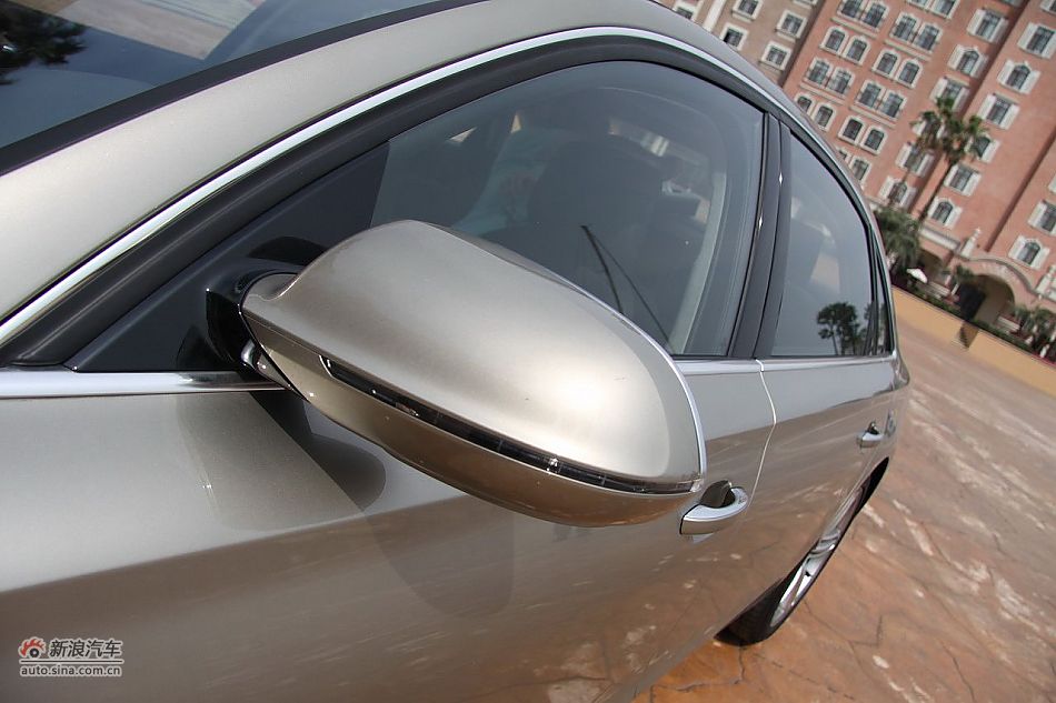 新浪汽车体验试驾奥迪A8L W12-其他细节