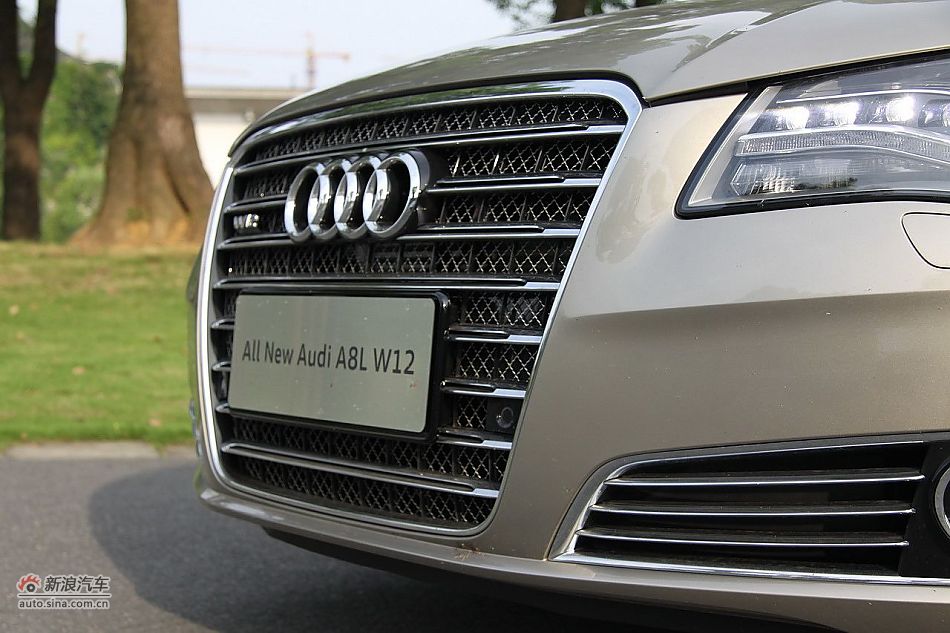 新浪汽车体验试驾奥迪A8L W12-其他细节