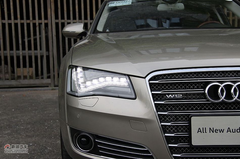 新浪汽车体验试驾奥迪A8L W12-其他细节