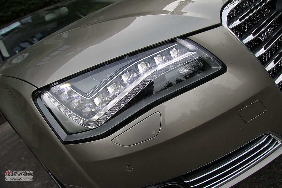 新浪汽车体验试驾奥迪A8L W12-其他细节