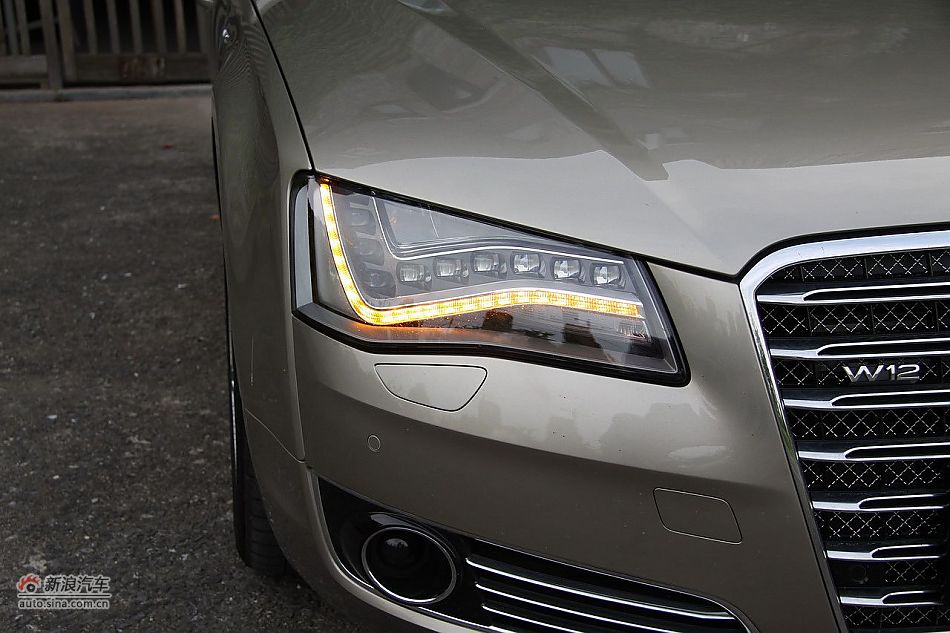 新浪汽车体验试驾奥迪A8L W12-其他细节