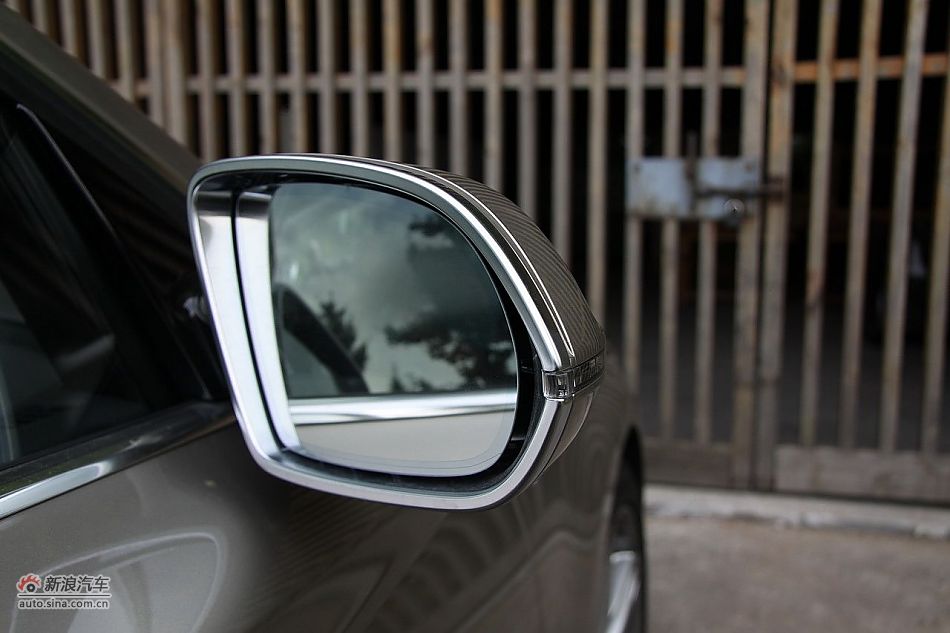 新浪汽车体验试驾奥迪A8L W12-其他细节