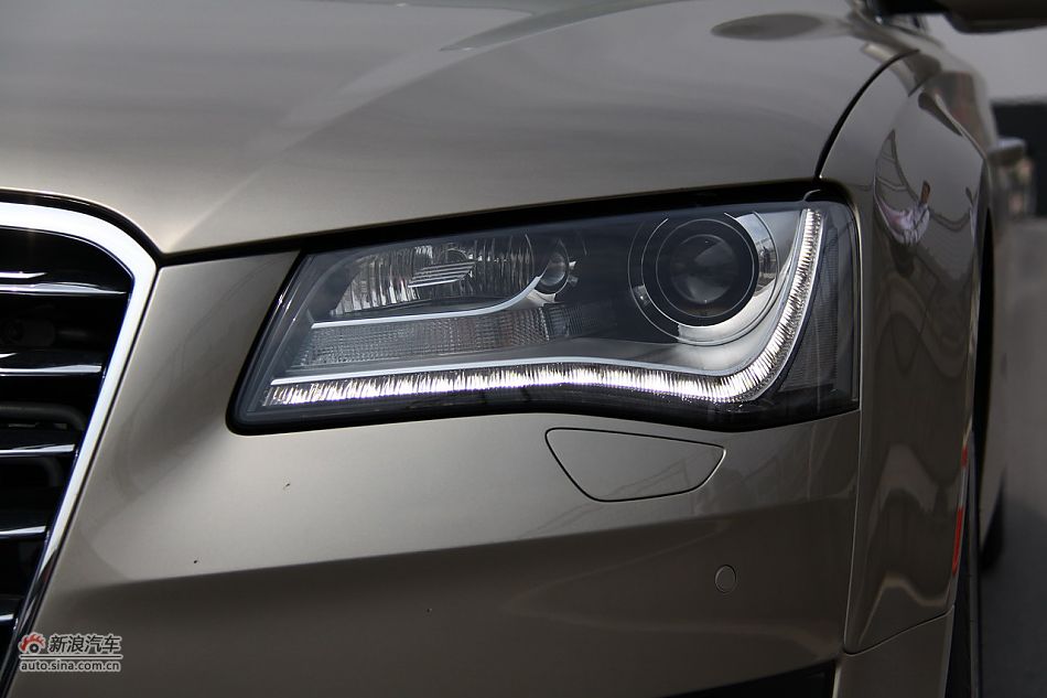 2011款A8L外观