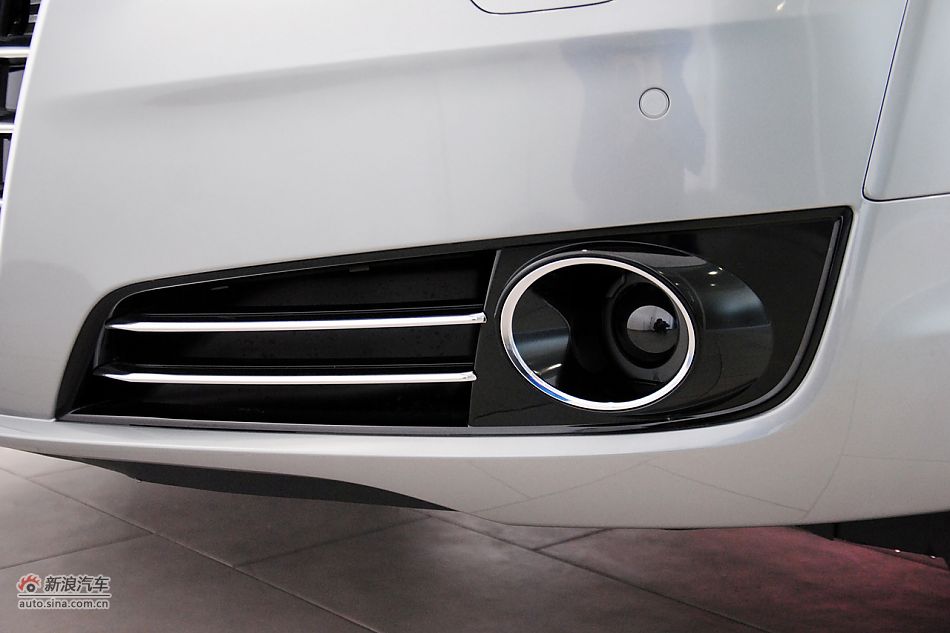 2011款奥迪A8L到店高清实拍