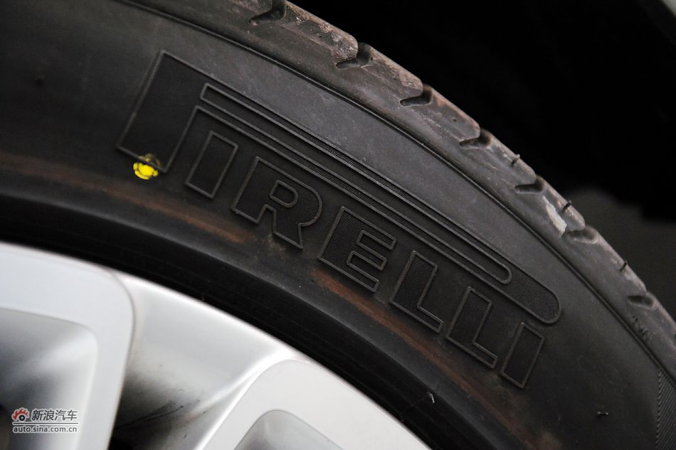 2011款奥迪A8L到店高清实拍