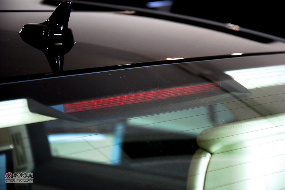 2011款奥迪A8L到店高清实拍