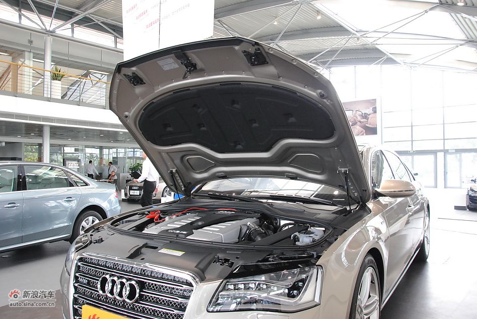 2011款奥迪A8L 6.3L FST W12