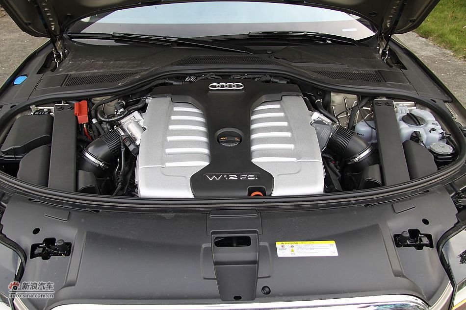 新浪汽车体验试驾奥迪A8L W12-其他