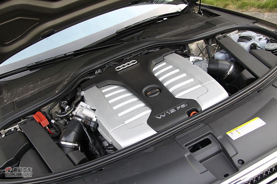 新浪汽车体验试驾奥迪A8L W12-其他