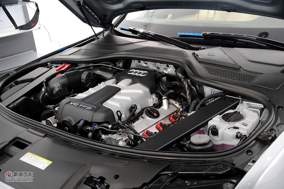 2011款奥迪A8L到店高清实拍