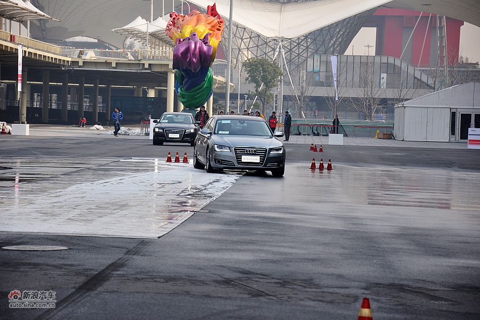 全新奥迪A8L试车