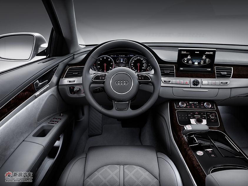 2011款奥迪A8L W12官方图