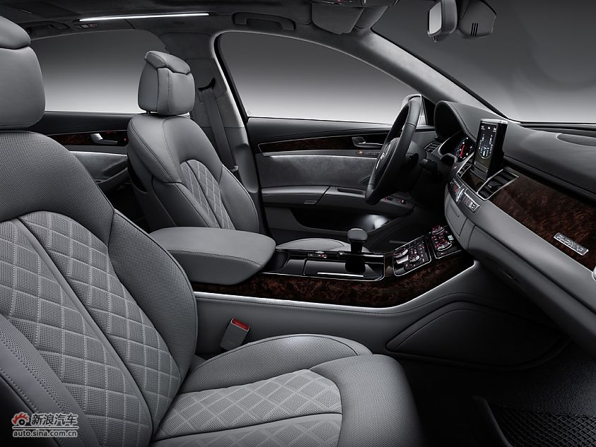 2011款奥迪A8L W12官方图