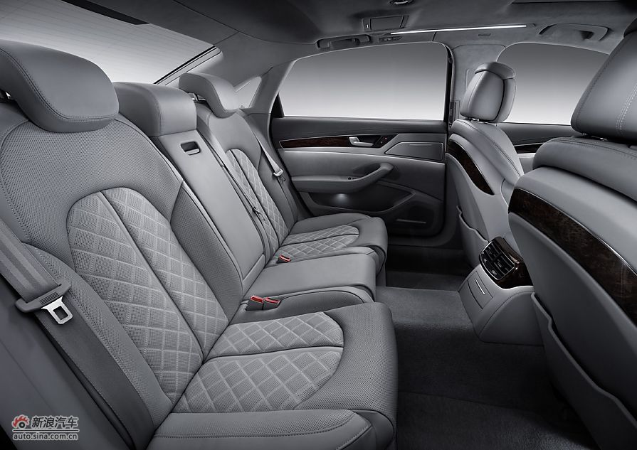 2011款奥迪A8L W12官方图