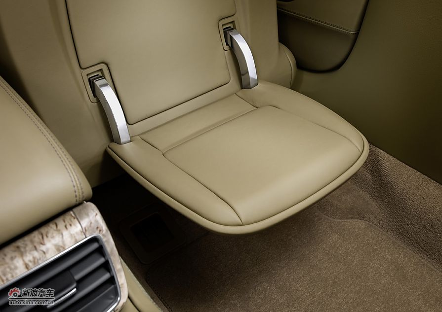 2011款奥迪A8L W12官方图