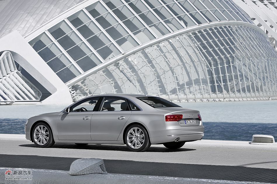 2011款奥迪A8L W12官方图