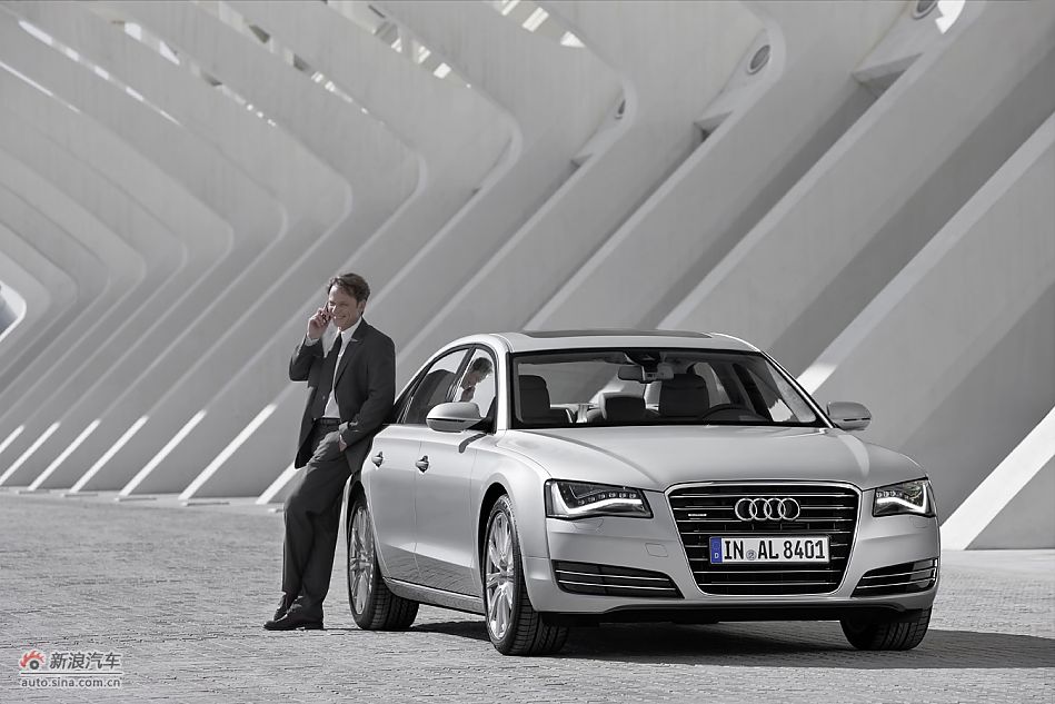 2011款奥迪A8L W12官方图