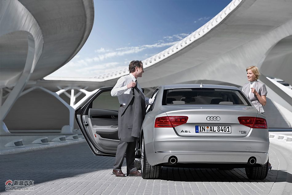 2011款奥迪A8L W12官方图