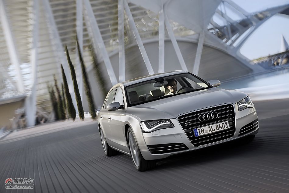 2011款奥迪A8L W12官方图