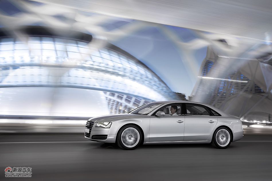 2011款奥迪A8L W12官方图