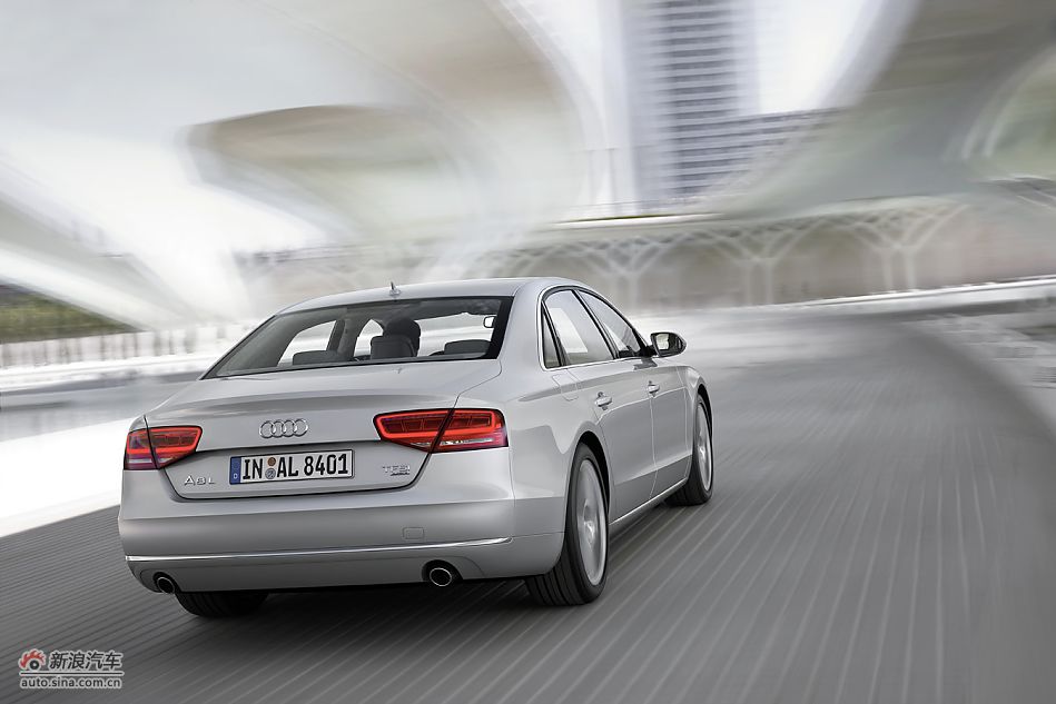 2011款奥迪A8L W12官方图