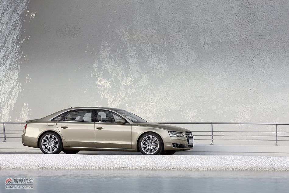 2011款奥迪A8L W12官方图
