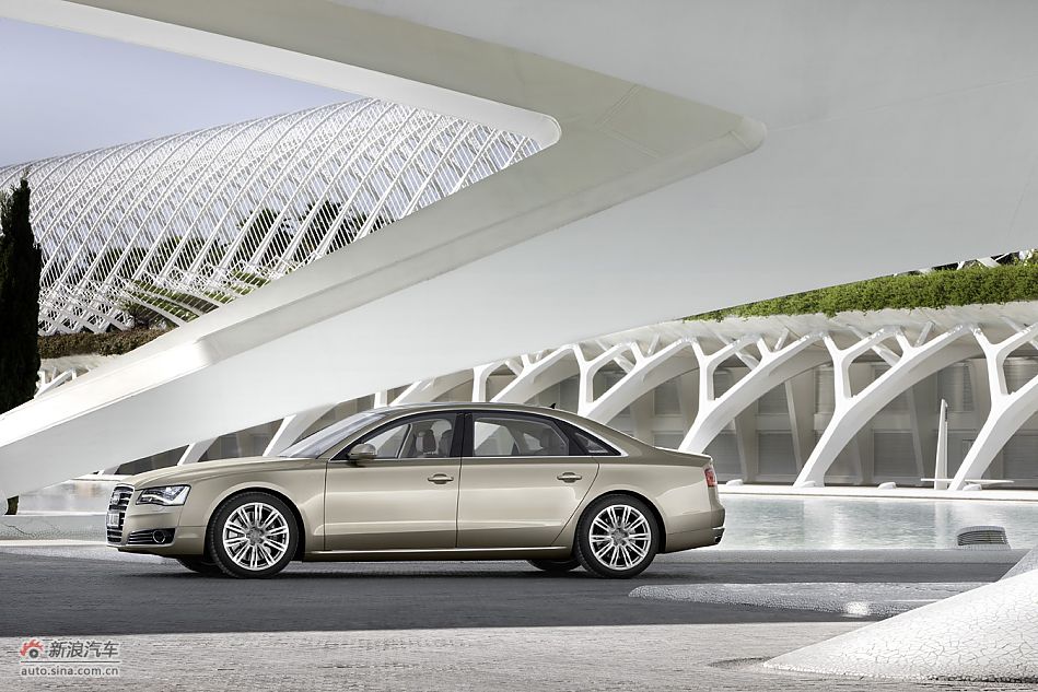 2011款奥迪A8L W12官方图