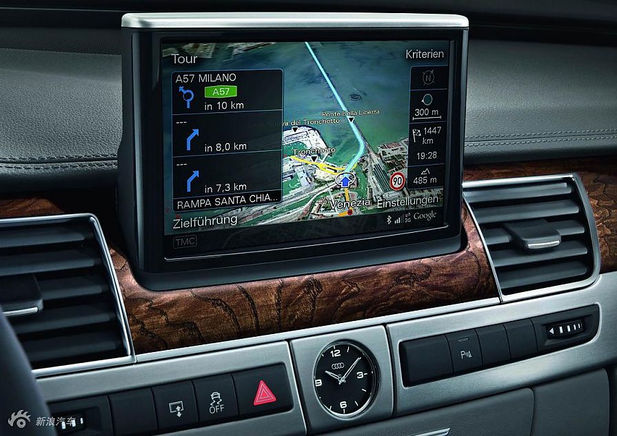 全新奥迪A8内饰