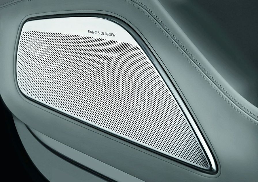 2011款奥迪A8内饰图片