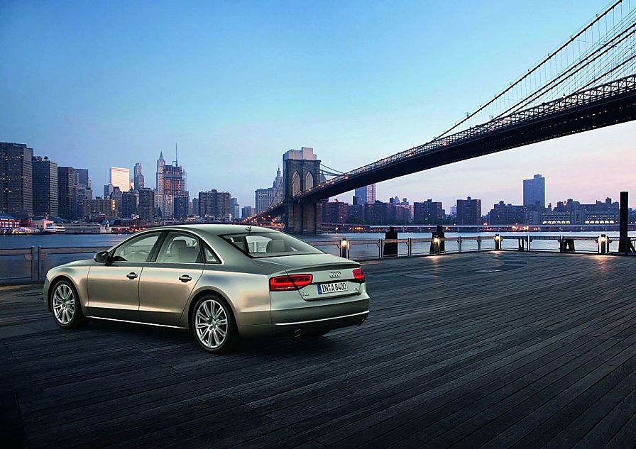 2011款奥迪A8外观图片